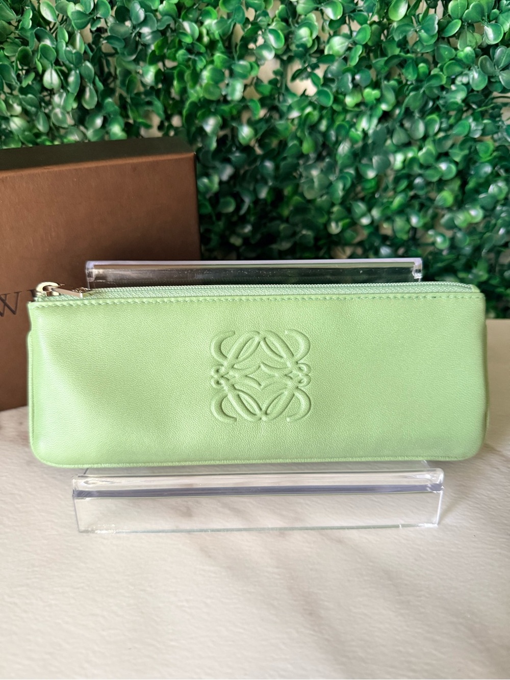 LOEWE Green Leather Anagram Zip Pouch - Picture 2 of 8